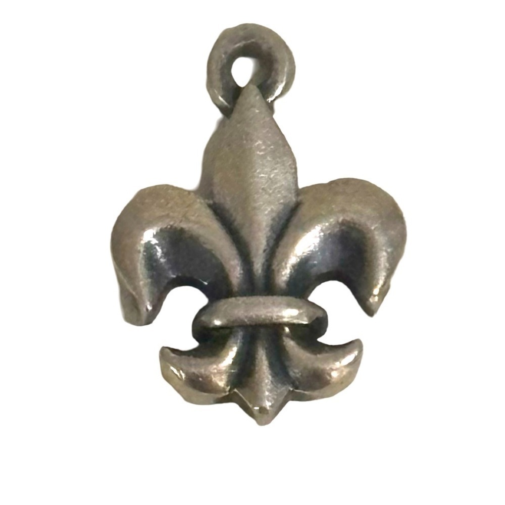 James Avery Fleur De Lis Charm or Pendant Retired Saints
Sterling Silver 925